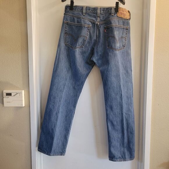 Levis 501 button fly 38×32 - Picture 5 of 9